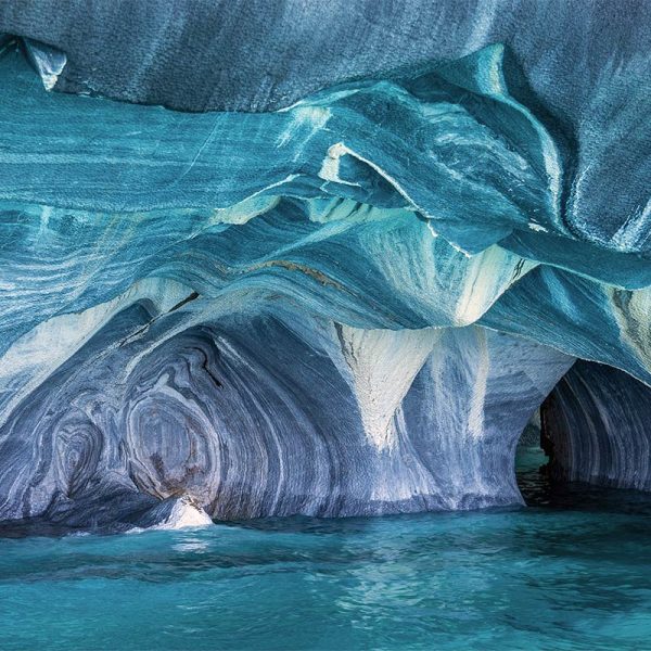 Laguna San Rafael, Termas Ensenada Pérez & Capillas de Marmol - Salida Grupal 2025